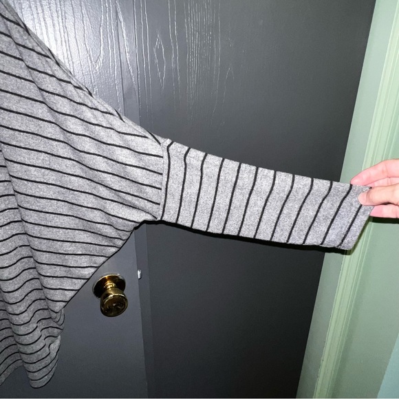 24/7 Dolman Long sleeve top - Picture 3 of 11